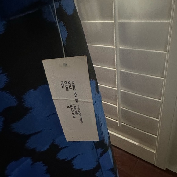 Elegant Blue Floral Dress - Picture 8 of 13